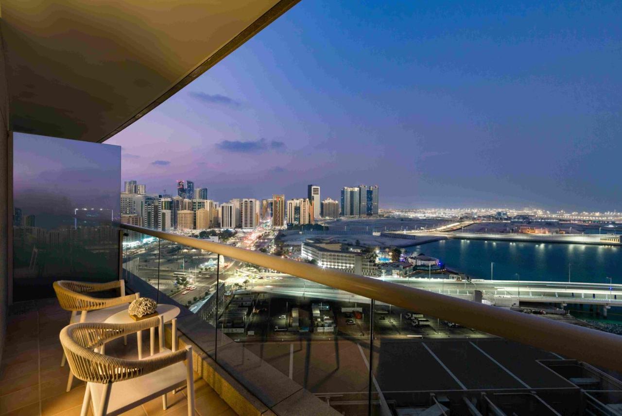 Beach Rotana - All Suites Abu Dhabi Exterior foto