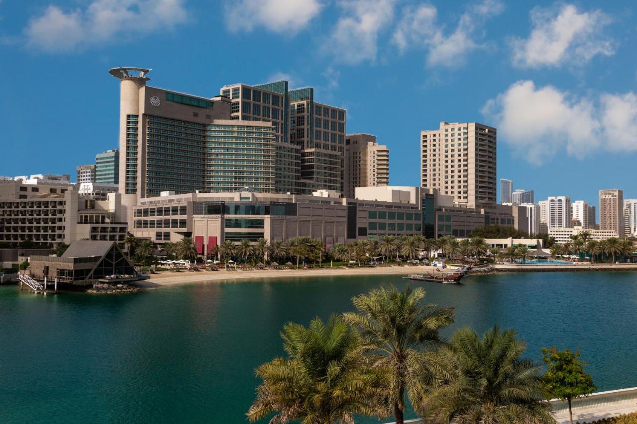 Beach Rotana - All Suites Abu Dhabi Exterior foto