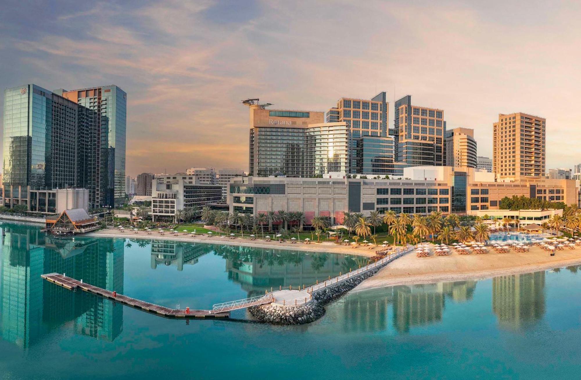 Beach Rotana - All Suites Abu Dhabi Exterior foto